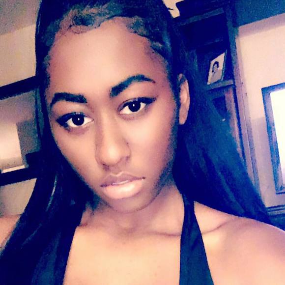 Meet your Posher, Kristen - Picture 1 of 1